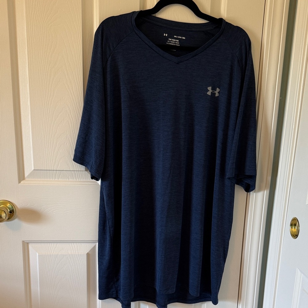 Under Armour Men's Dark Navy V-Neck Athletic Tee